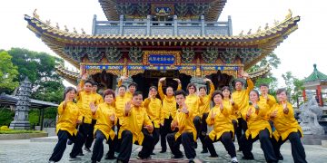 玄宇太極功-玉佛寺前