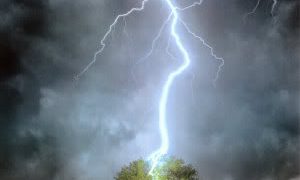 天書推薦／面對生命的淘汰賽《彌勒天道行(首部曲) 神秘地底火焰》